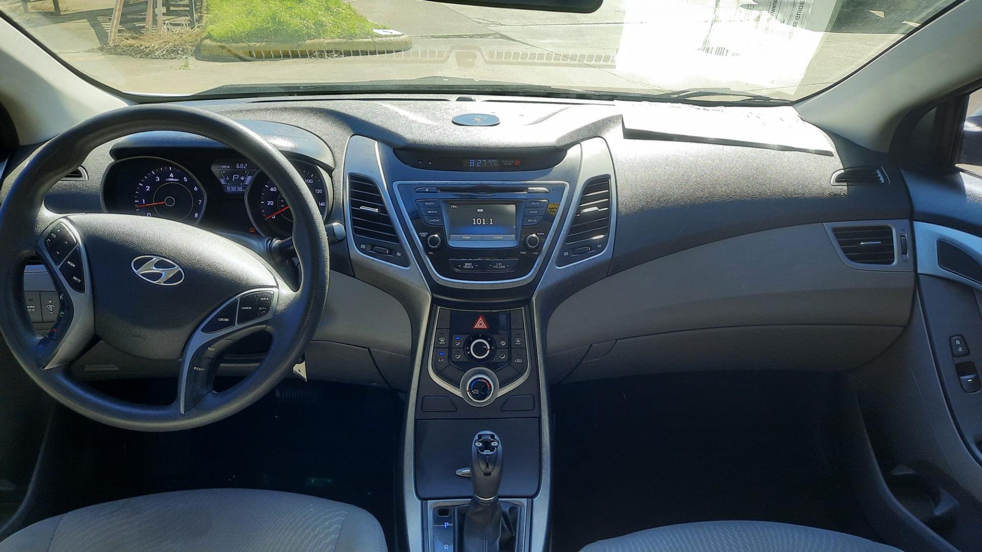 2016 Hyundai Elantra (5NPDH4AE5GH) , located at 16710 Clay Rd., Houston, TX, 77084, (281) 859-7900, 29.834864, -95.656166 - Photo#3